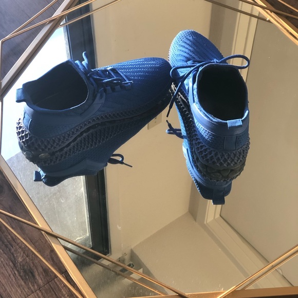 Macy’s Pony royal blue sneakers - Picture 4 of 4